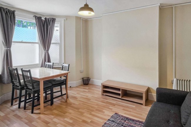 22A Greenside Road, Shepherd's Bush, London, W12 9JG 4