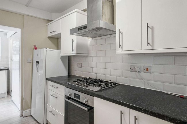 22A Greenside Road, Shepherd's Bush, London, W12 9JG 4