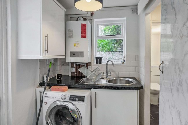 22A Greenside Road, Shepherd's Bush, London, W12 9JG 4