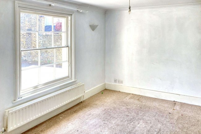 22 Southborough Road, Bromley, Kent, BR1 2EB 6