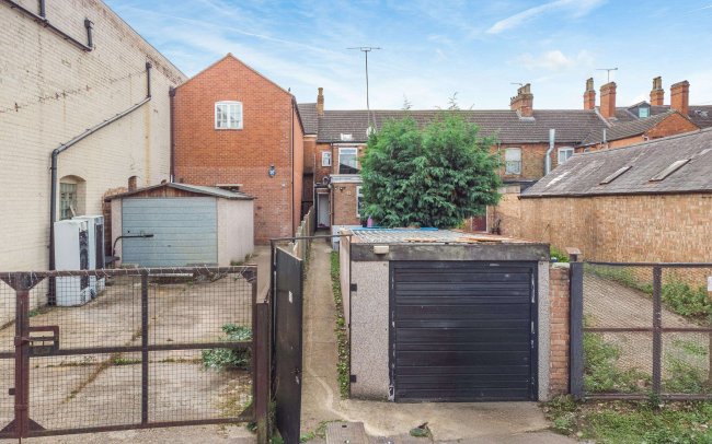 28 Church Street, Wolverton, Milton Keynes, MK12 5JN 2