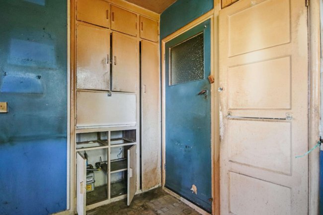 93 Hayling Road, Watford, Hertfordshire, WD19 7DP 1