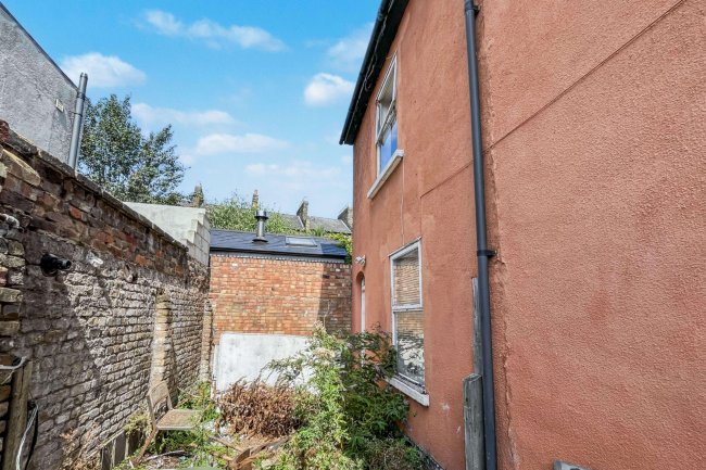 351b Wandsworth Road, Battersea, London SW8 2JH 10