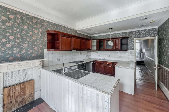 56 Englewood Road, Clapham South, London SW12 9NY 1