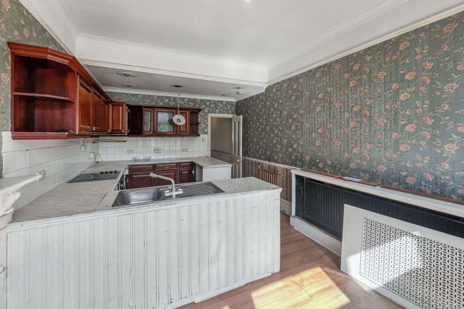 56 Englewood Road, Clapham South, London SW12 9NY 1