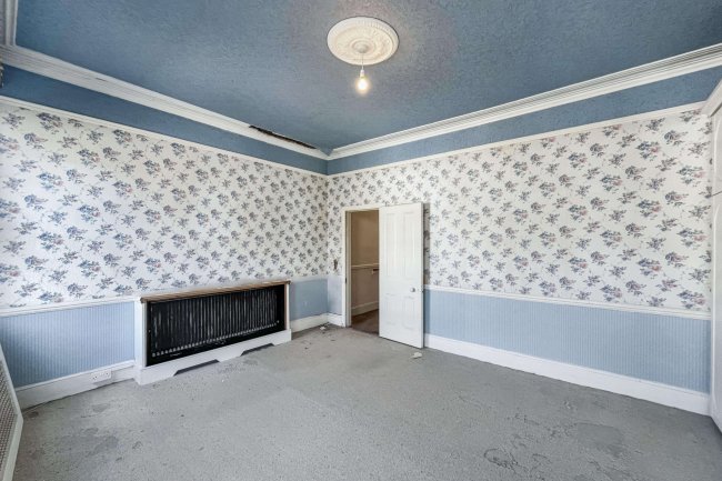 56 Englewood Road, Clapham South, London SW12 9NY 1