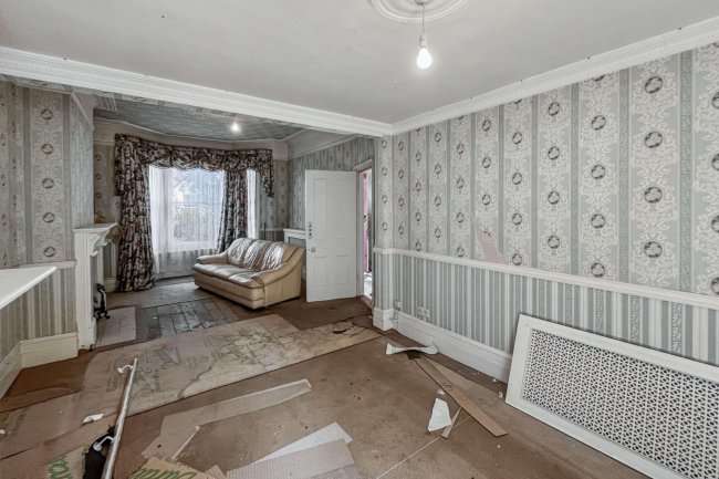 56 Englewood Road, Clapham South, London SW12 9NY 1