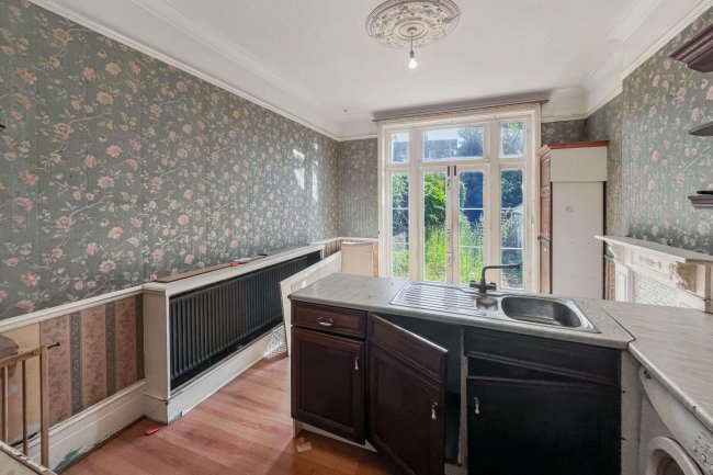 56 Englewood Road, Clapham South, London SW12 9NY 1