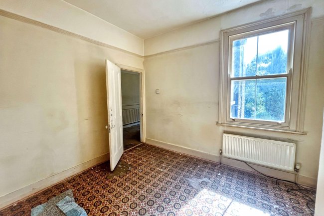 56 Englewood Road, Clapham South, London SW12 9NY 1