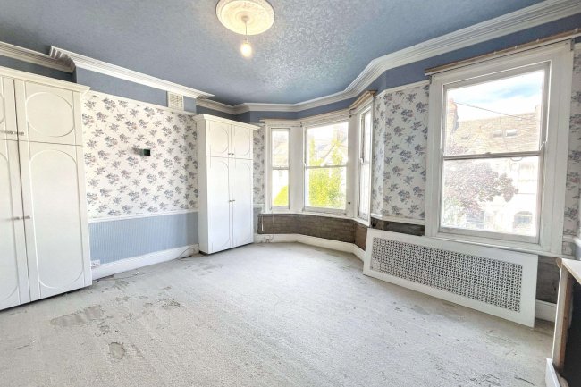 56 Englewood Road, Clapham South, London SW12 9NY 1