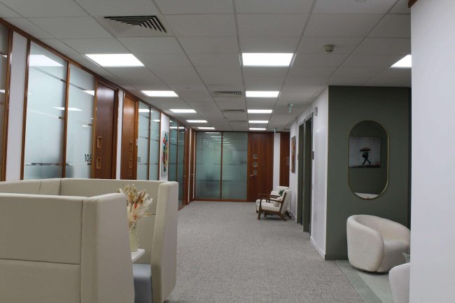 Unit 5 Oaks Court, Borehamwood, Hertfordshire WD6 1GS 9