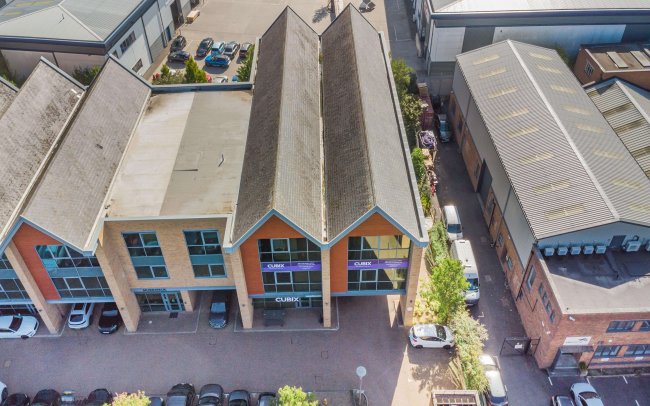 Unit 5 Oaks Court, Borehamwood, Hertfordshire WD6 1GS 9