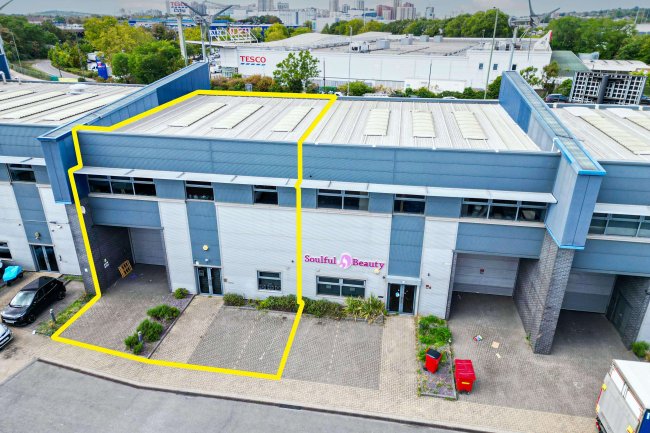 Unit 4 North Circular Business Park, 400 North Circular Road, Wembley, NW10 0AB 2