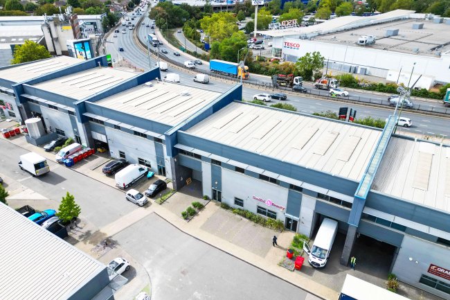 Unit 4 North Circular Business Park, 400 North Circular Road, Wembley, NW10 0AB 2