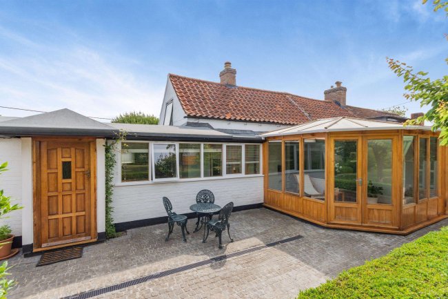 6 Dickmans Lane, Melton Mowbray, Leicestershire, LE14 4BG 8