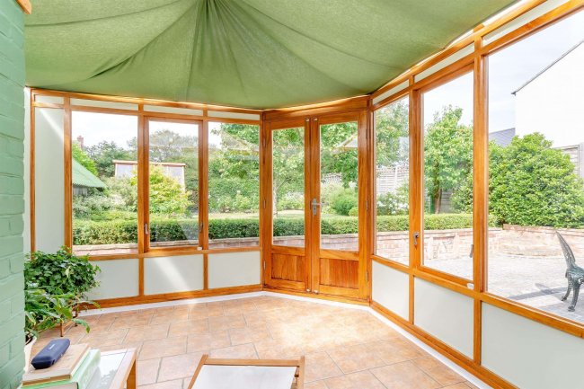 6 Dickmans Lane, Melton Mowbray, Leicestershire, LE14 4BG 8