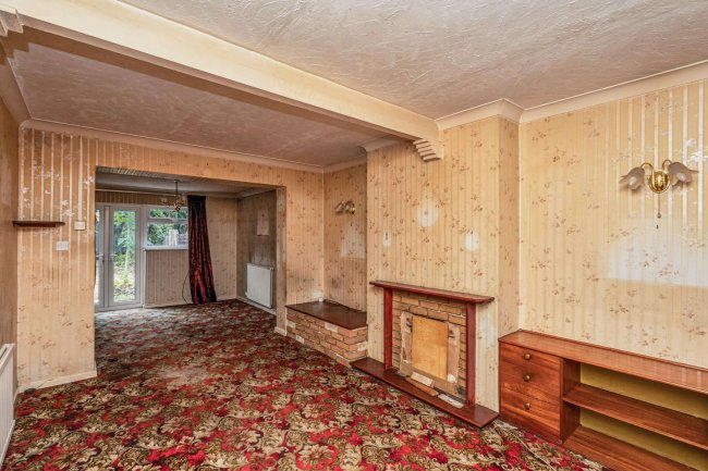 105 Cressingham Road, Reading, Berkshire, RG2 7RY 2