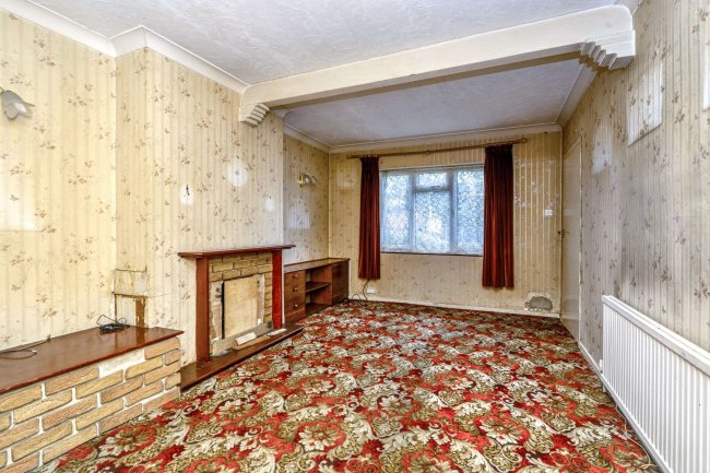 105 Cressingham Road, Reading, Berkshire, RG2 7RY 2