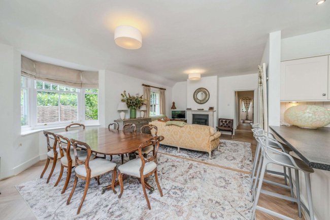 Laurel Cottage, Badgemore, Henley-On-Thames RG9 4NR 8