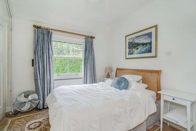 Laurel Cottage, Badgemore, Henley-On-Thames RG9 4NR 8