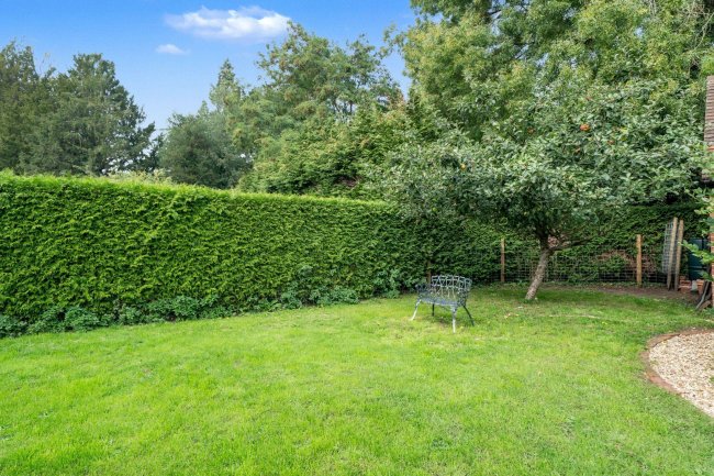 Laurel Cottage, Badgemore, Henley-On-Thames RG9 4NR 8