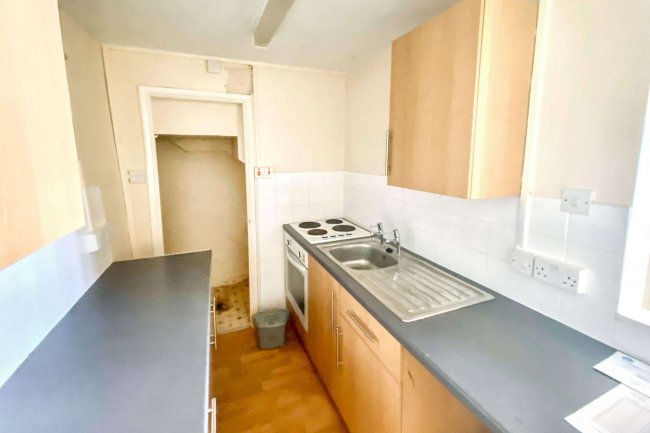 2 George Yard, High Street, Burford, Oxfordshire, OX18 4QN 5