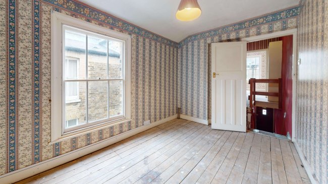 64 Sabine Road, Battersea, London, SW11 5LW 10