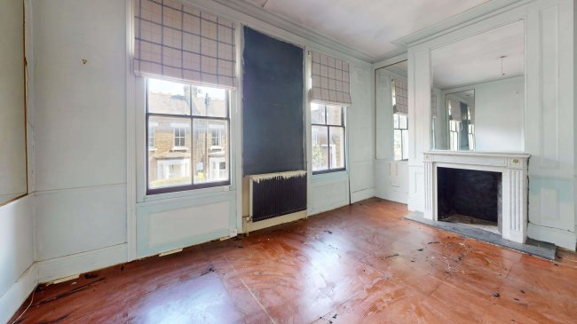 Upper Flat, 53 Grayshott Road, Battersea, London, SW11 5TS 3