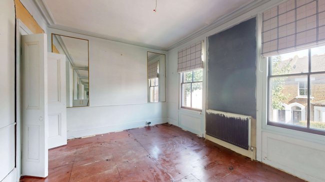 Upper Flat, 53 Grayshott Road, Battersea, London, SW11 5TS 3