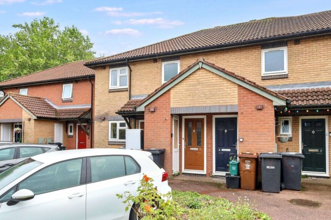 7 Reed Close, London Colney, Hertfordshire, AL2 1EZ 6