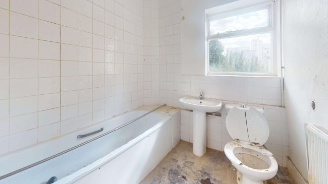 Flat A, 132 Evering Road, Stoke Newington, London N16 7BD 2