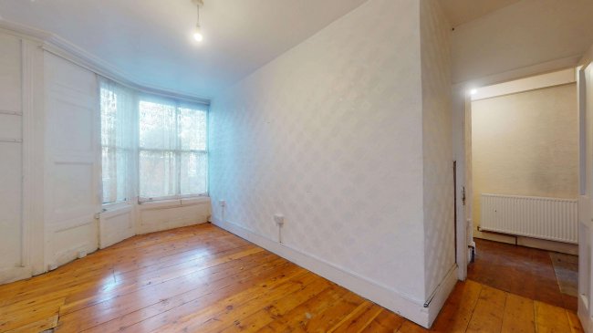 Flat A, 132 Evering Road, Stoke Newington, London N16 7BD 2