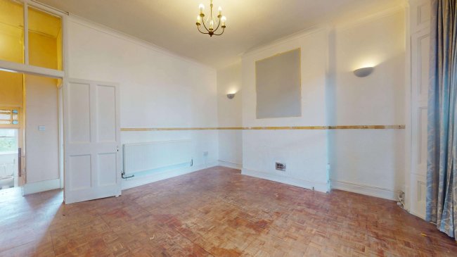 Flat A, 132 Evering Road, Stoke Newington, London N16 7BD 2