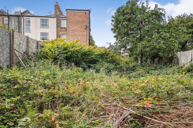 54 Lausanne Road, Peckham, London SE15 2JB 3