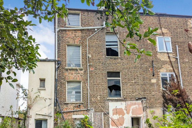 54 Lausanne Road, Peckham, London SE15 2JB 3