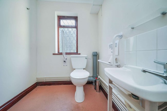 West Wellow Methodist Church, Maurys Lane, West Wellow, Romsey, SO51 6DA 7