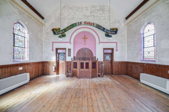 Nomansland Methodist Church, Forest Road, Nomansland, Salisbury SP5 2BP 4