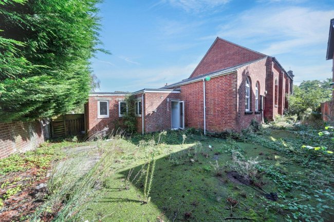 Nomansland Methodist Church, Forest Road, Nomansland, Salisbury SP5 2BP 4