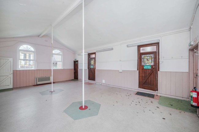 Nomansland Methodist Church, Forest Road, Nomansland, Salisbury SP5 2BP 4