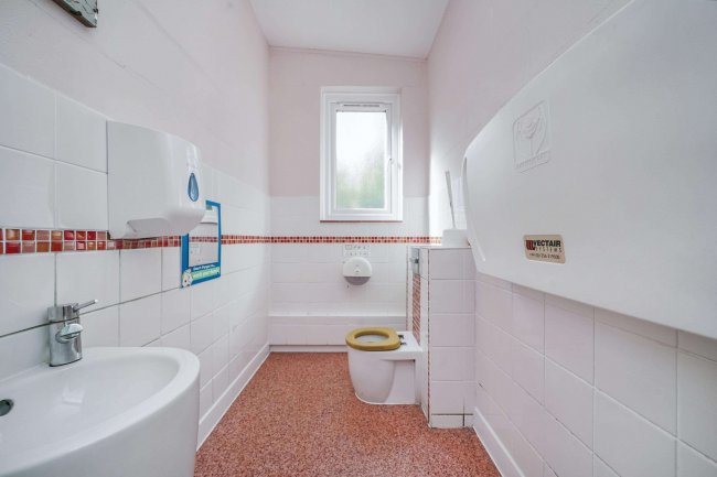 Nomansland Methodist Church, Forest Road, Nomansland, Salisbury SP5 2BP 4