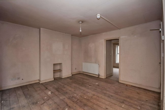 24c Carlyle Road, Cambridge CB4 3DN 10