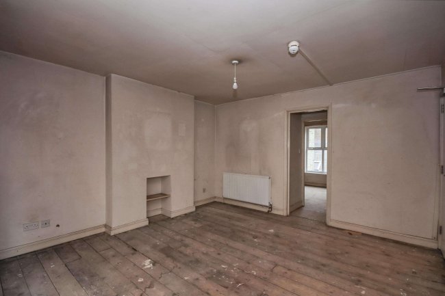 24c Carlyle Road, Cambridge CB4 3DN 10