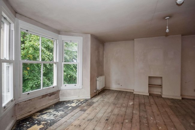 24c Carlyle Road, Cambridge CB4 3DN 10