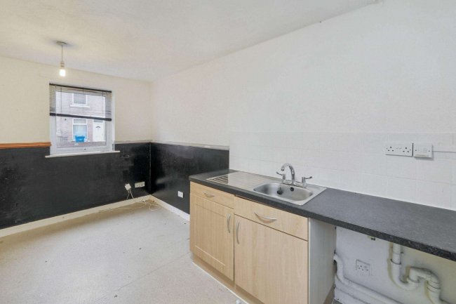 24 Alberta Terrace, New Basford, Nottingham NG7 6JA 6