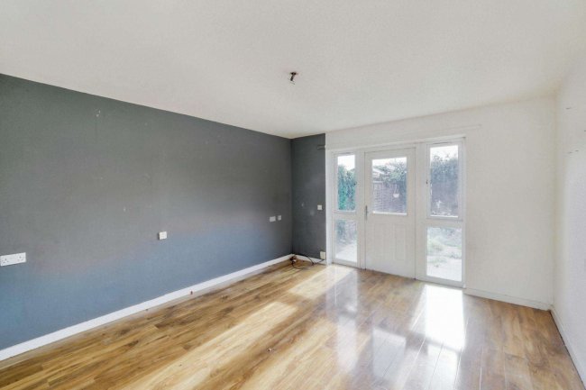 30 Selkirk Street, Chaddesden, Derby DE21 6GL 8