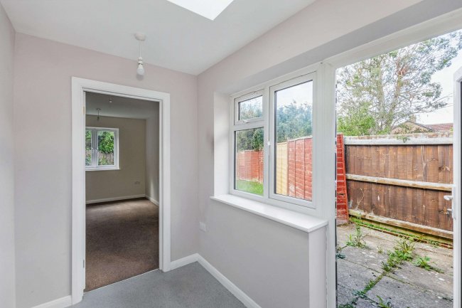 22 Dora Carr Close, Headington, Oxford, Oxfordshire, OX3 9RF 6