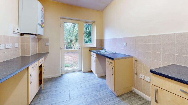 Flat B, 8 Cherington Road, Hanwell, London, W7 3HJ 3