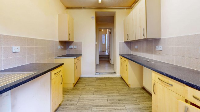 Flat B, 8 Cherington Road, Hanwell, London, W7 3HJ 3