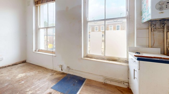 Flat B, 33 Bouverie Road, Stoke Newington, London, N16 0AH 7