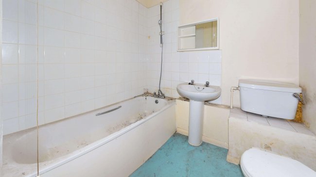 Flat B, 33 Bouverie Road, Stoke Newington, London, N16 0AH 7